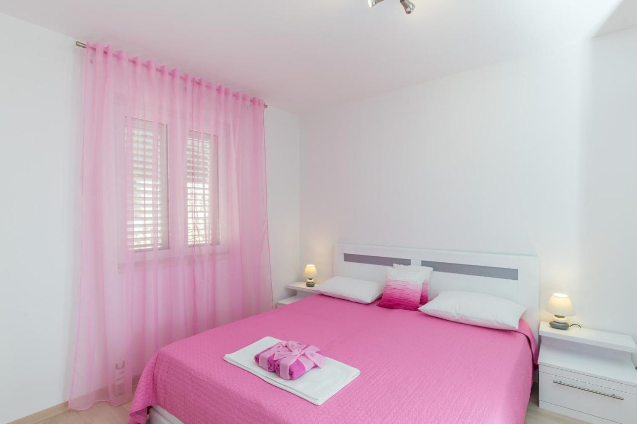 Apartments Villa Enzian 米利尼 外观 照片