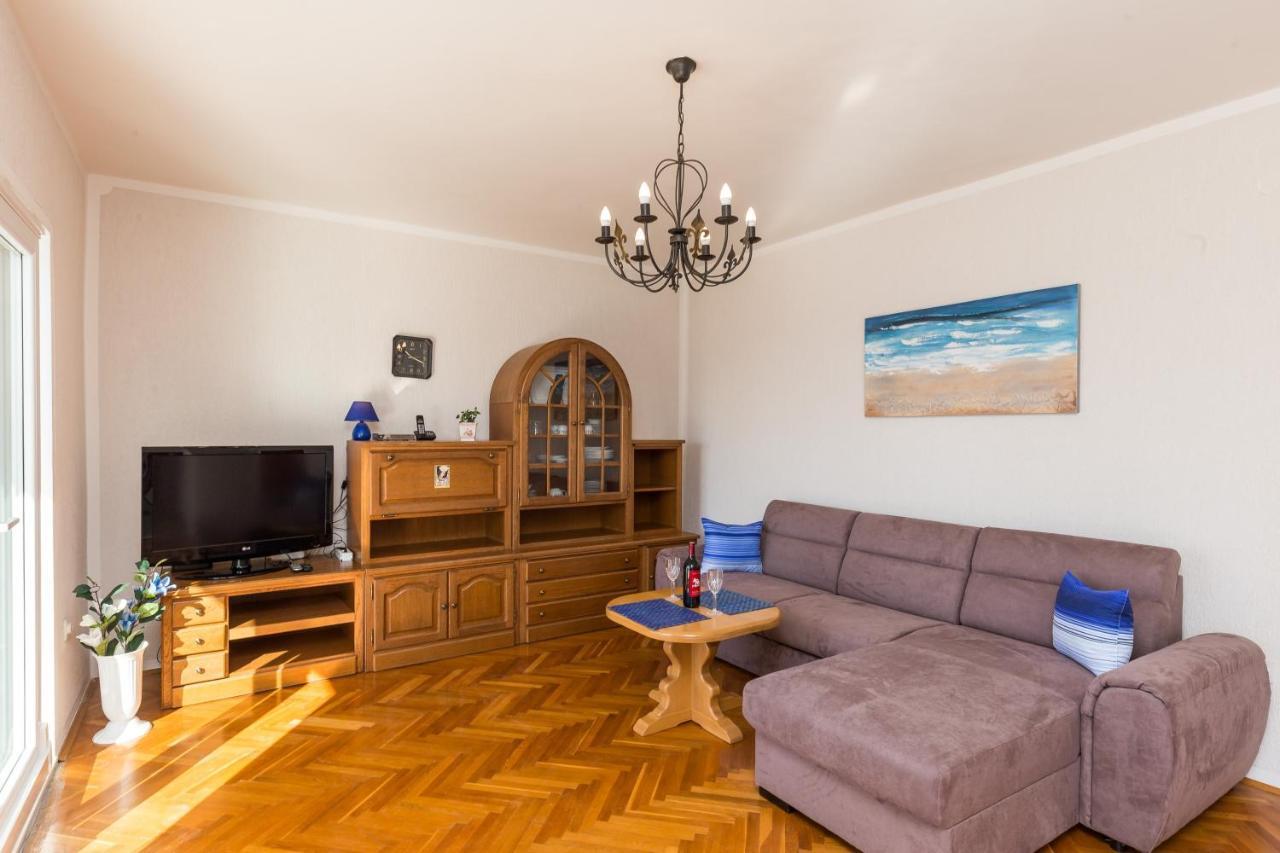 Apartments Villa Enzian 米利尼 外观 照片